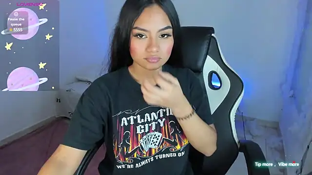 Riana Kean online show from 24, 2, 2025