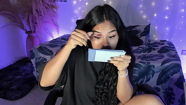 Riana Kean online show from 22, 4, 2026