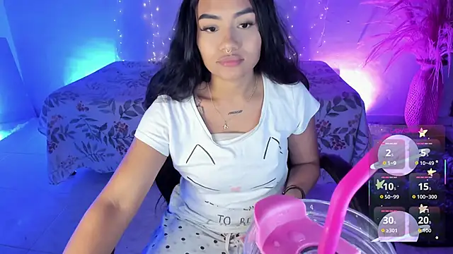 Riana Kean online show from 5, 12, 2025