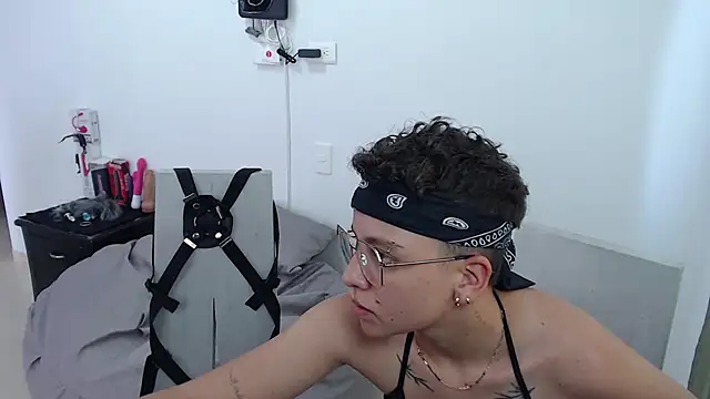 01antoniafranco online show from 16, 3, 2025