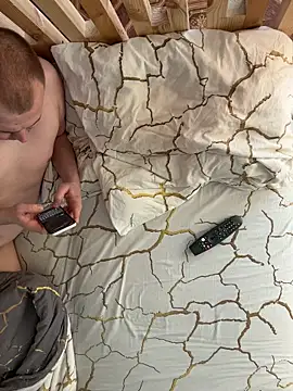 MrMrsRight online show from 12, 4, 2026