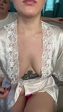 Snapshot of MrMrsRight chatting on 17, 3, 2025 MrMrsRight online show from 17, 3, 2025