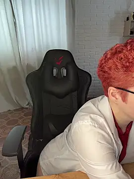 MrMrsRight online show from 3, 3, 2026