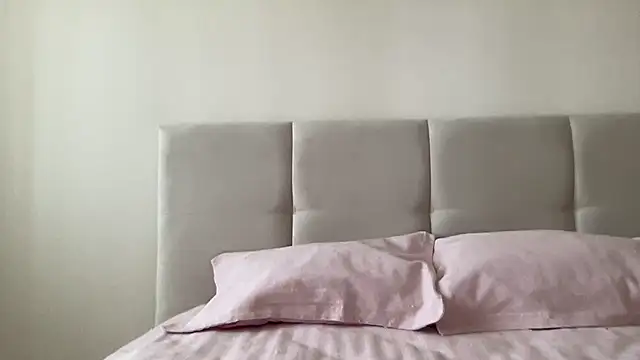 Snapshot of LisaFlower chatting on 2, 6, 2026 LisaFlower online show from 2, 6, 2026