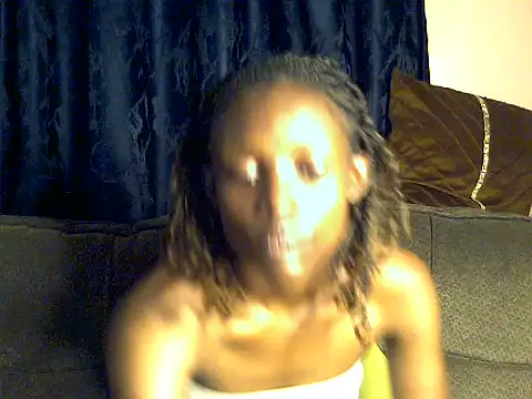 Snapshot of petite_clara24 chatting on 28, 7, 2026 petite clara24 online show from 28, 7, 2026