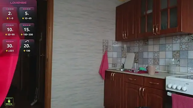 Snapshot of RinaBlondie chatting on 12, 11, 2025 RinaBlondie online show from 12, 11, 2025