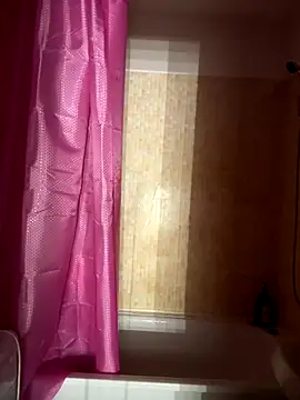 Snapshot of RinaBlondie chatting on 20, 11, 2025 RinaBlondie online show from 20, 11, 2025