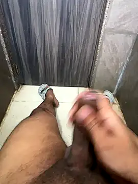 Snapshot of Cum_on_your_tityyy chatting on 12, 10, 2025 Cum on your tityyy online show from 12, 10, 2025