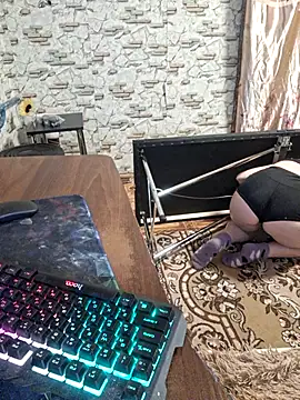  Kitti  online show from 25, 2, 2025