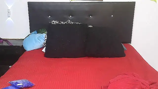 Shanttal0272 online show from 15, 4, 2026