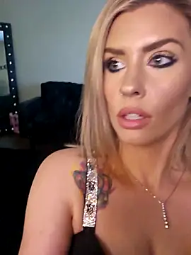 ellieconradxo online show from 2, 10, 2025