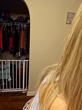 ellieconradxo online show from 29, 1, 2025