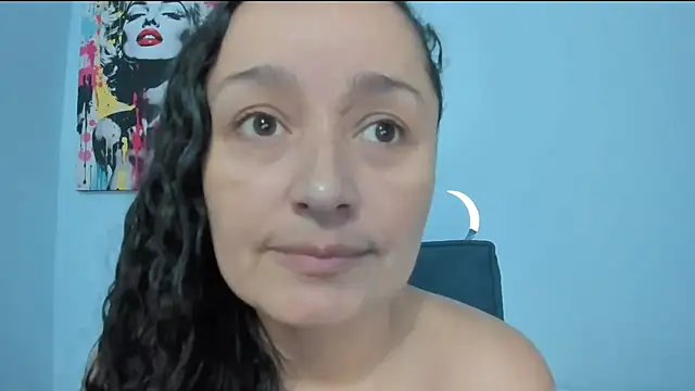  luna  sweet  online show from 8, 5, 2026