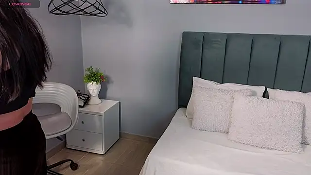 Alli cooper online show from 21, 4, 2026