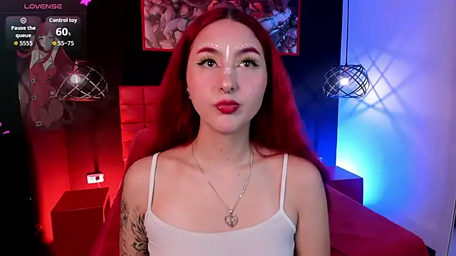 Snapshot of Megan_wolf1_ chatting on 4, 11, 2025 Megan wolf1 online show from 4, 11, 2025