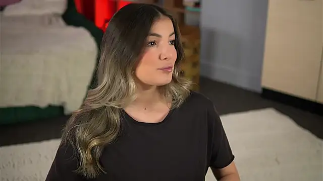 Snapshot of KellyMathews chatting on 4, 6, 2026 KellyMathews online show from 4, 6, 2026