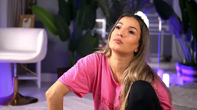 KellyMathews online show from 9, 10, 2025