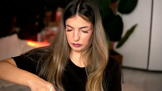 KellyMathews online show from 13, 2, 2026