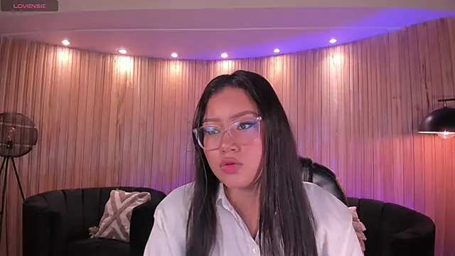 AmberLewis  online show from 14, 11, 2025