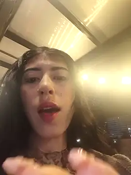 chaymae nah  online show from 9, 4, 2026