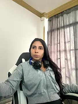 bella-black online show from 13, 1, 2026