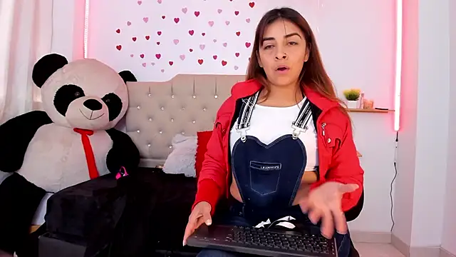 ameliefederline11 online show from 23, 2, 2026