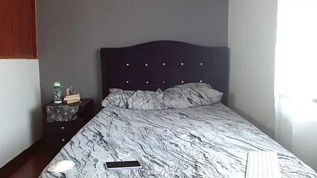 Emilia 1995 online show from 27, 10, 2025