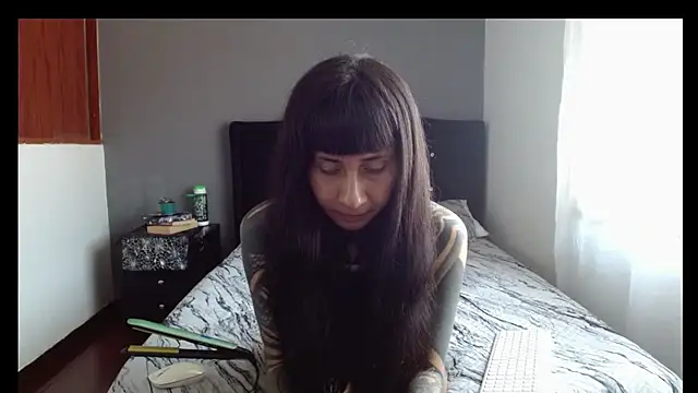 Emilia 1995 online show from 26, 3, 2026