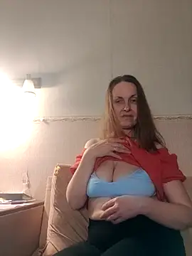 Snapshot of Evelina_cute chatting on 17, 11, 2025 Evelina cute online show from 17, 11, 2025