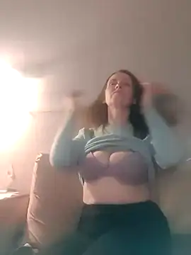 Snapshot of Evelina_cute chatting on 20, 11, 2025 Evelina cute online show from 20, 11, 2025