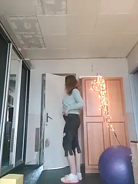 Snapshot of Evelina_cute chatting on 14, 10, 2025 Evelina cute online show from 14, 10, 2025