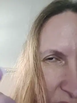 Snapshot of Evelina_cute chatting on 29, 10, 2025 Evelina cute online show from 29, 10, 2025