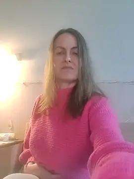 Evelina cute online show from 4, 12, 2025