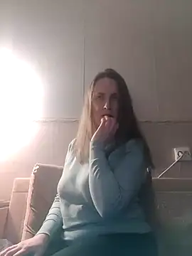 Evelina cute online show from 14, 2, 2025