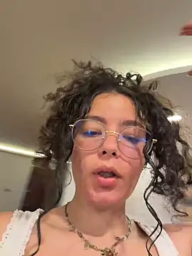 Snapshot of Antoniart_ chatting on 20, 5, 2026 Antoniart online show from 20, 5, 2026