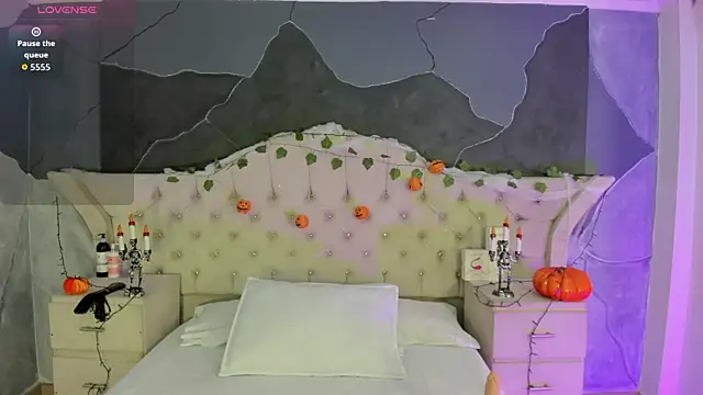 Snapshot of AmberGreyy_ chatting on 31, 10, 2025 AmberGreyy online show from 31, 10, 2025