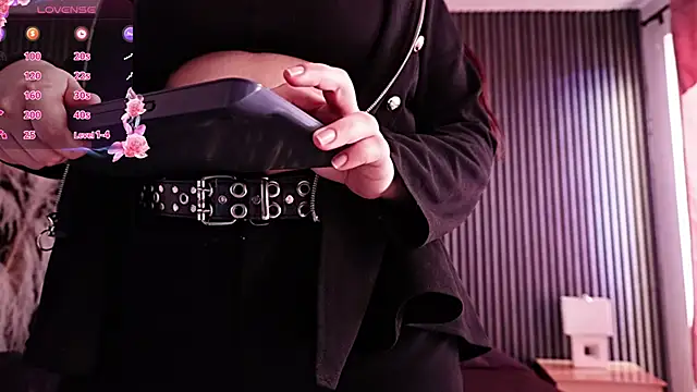 AmberGreyy  online show from 20, 5, 2026
