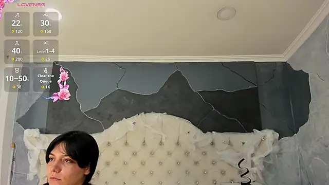 Snapshot of AmberGreyy_ chatting on 9, 10, 2025 AmberGreyy online show from 9, 10, 2025