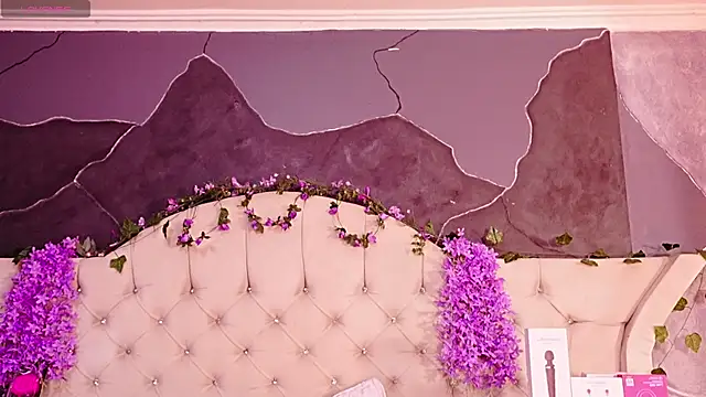 Snapshot of AmberGreyy_ chatting on 8, 7, 2026 AmberGreyy online show from 8, 7, 2026