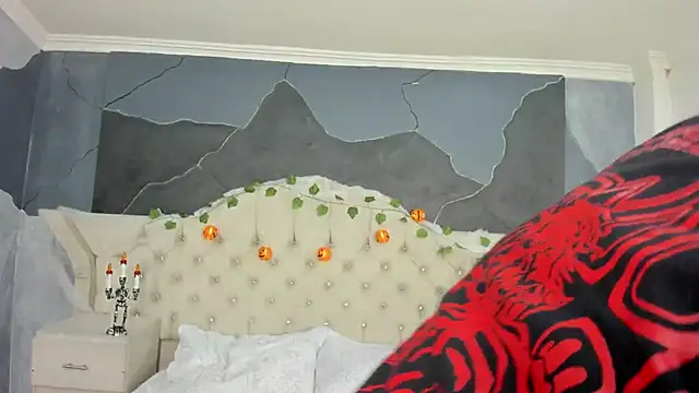 Snapshot of AmberGreyy_ chatting on 27, 10, 2025 AmberGreyy online show from 27, 10, 2025