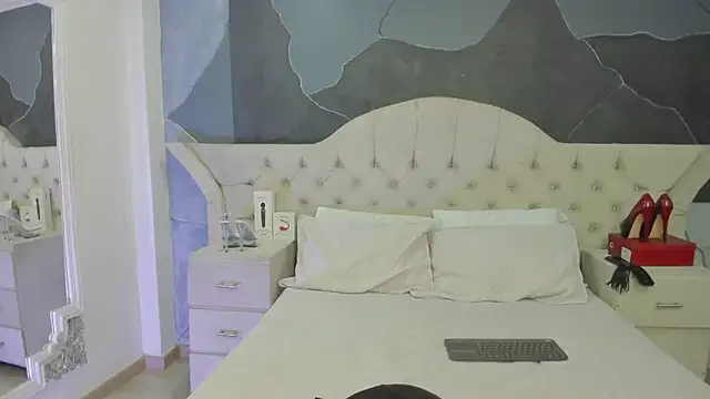 AmberGreyy  online show from 9, 3, 2025