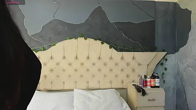 AmberGreyy  online show from 13, 1, 2026