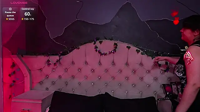 AmberGreyy  online show from 8, 4, 2026