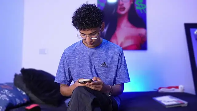 harrytwink18 online show from 30, 12, 2024