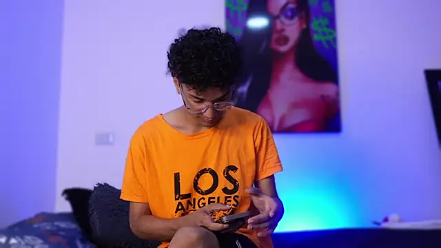 harrytwink18 online show from 26, 12, 2024