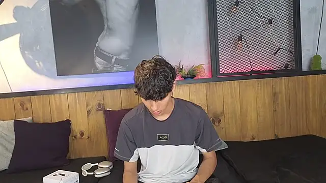 andrewortix online show from 26, 2, 2026