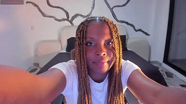 Snapshot of TifannyTaylor_ chatting on 4, 1, 2025 TifannyTaylor  online show from 4, 1, 2025