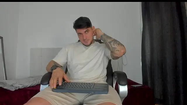 Teilor Creed online show from 18, 11, 2025