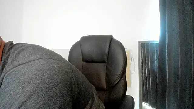 Teilor Creed online show from 8, 11, 2025