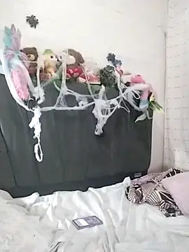 Snapshot of Devilnia9 chatting on 8, 11, 2025 Devilnia9 online show from 8, 11, 2025